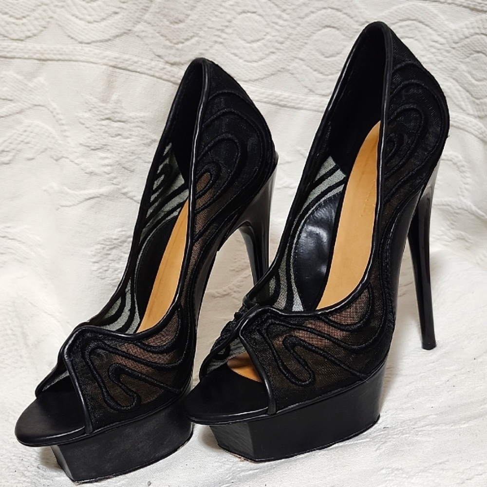 Women's L.A.M.B. Black Embroidered Super High Platform Stiletto Heels Size 9M
